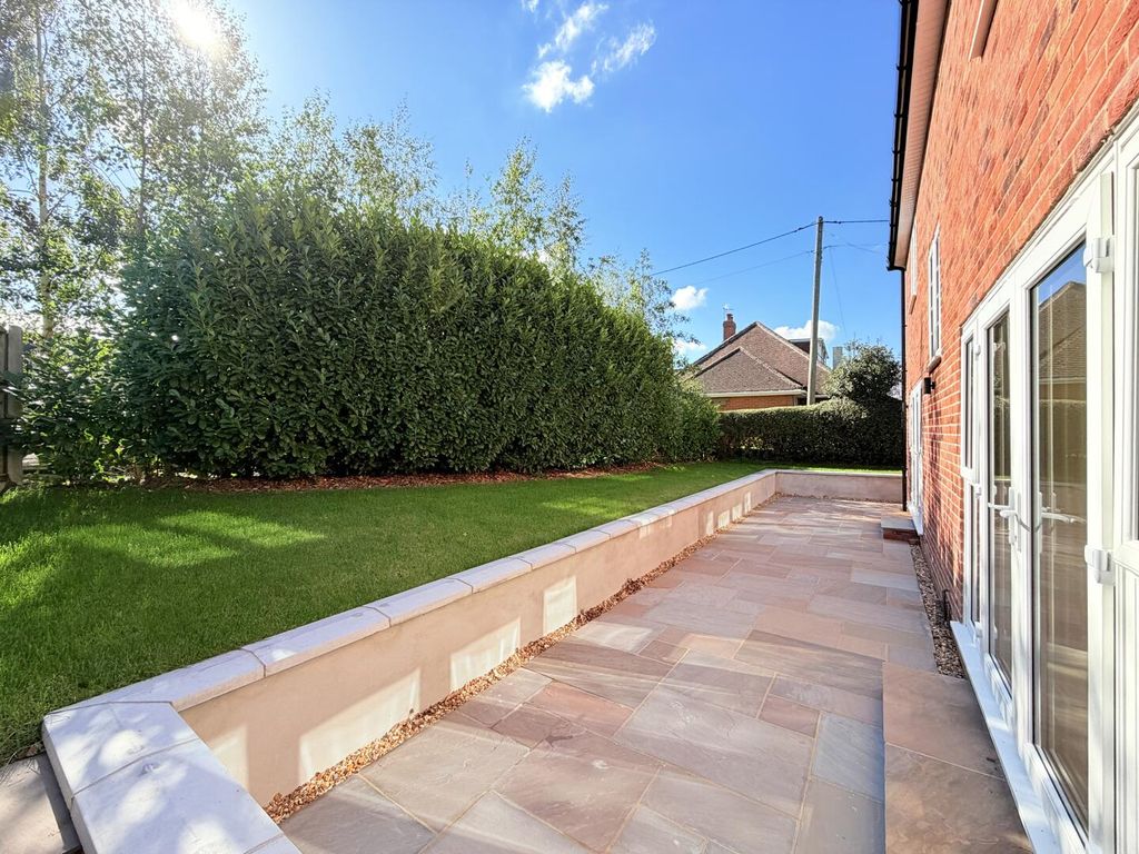 Property photo 2 of 19 Rear Garden