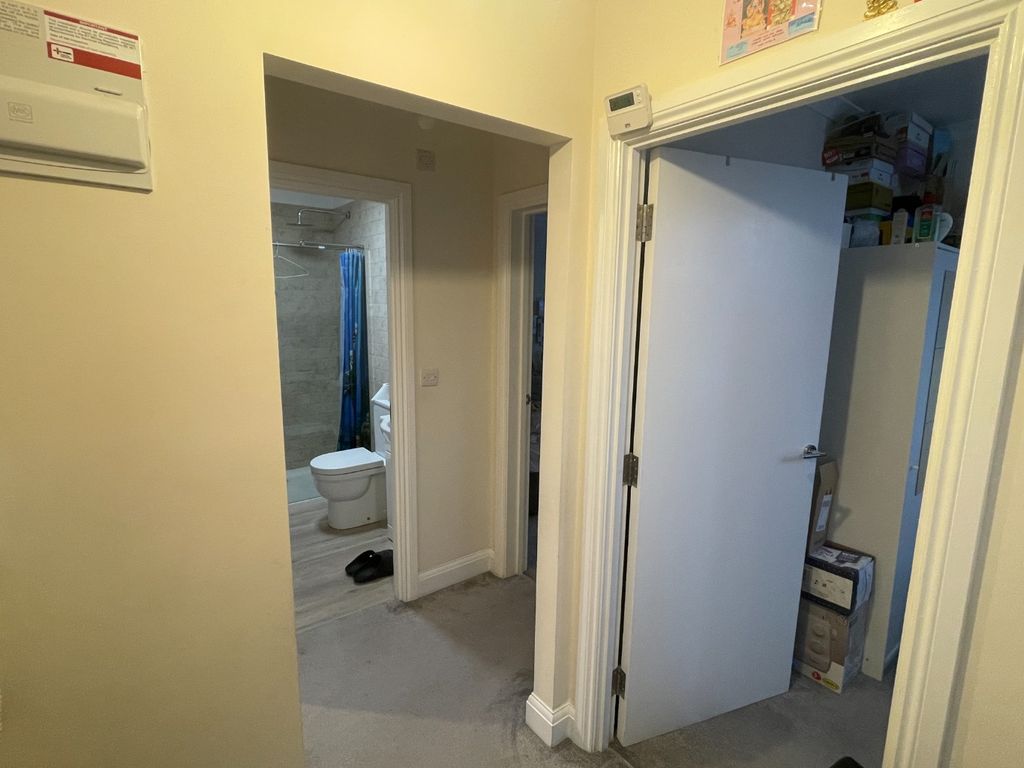 Property photo 3 of 9 4771543