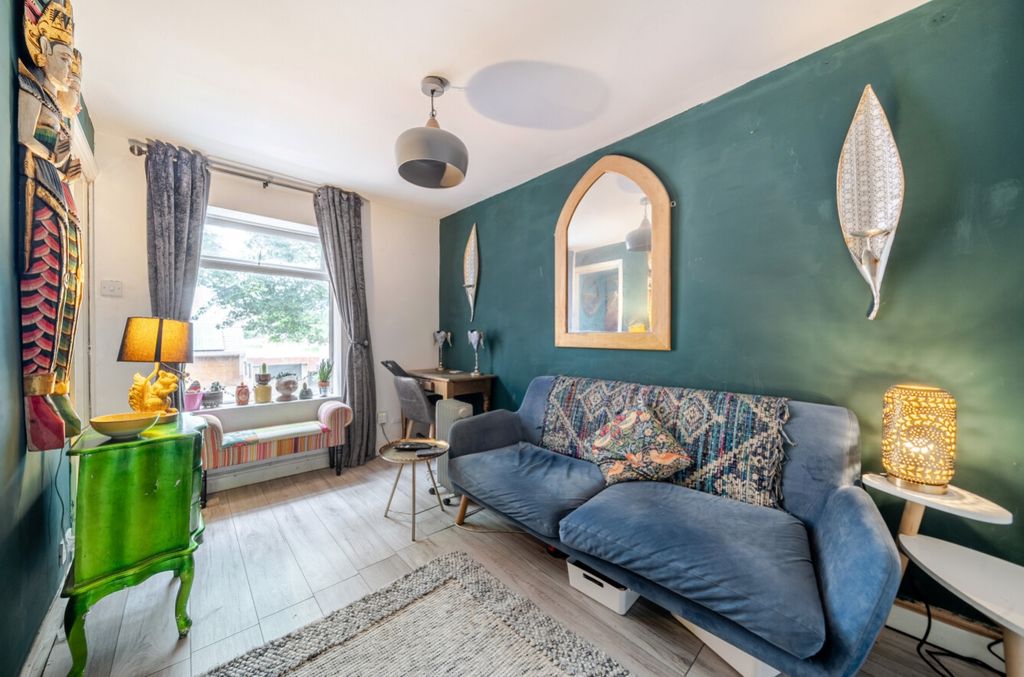 Property photo 2 of 25 1471672-10-6A26B75230F33