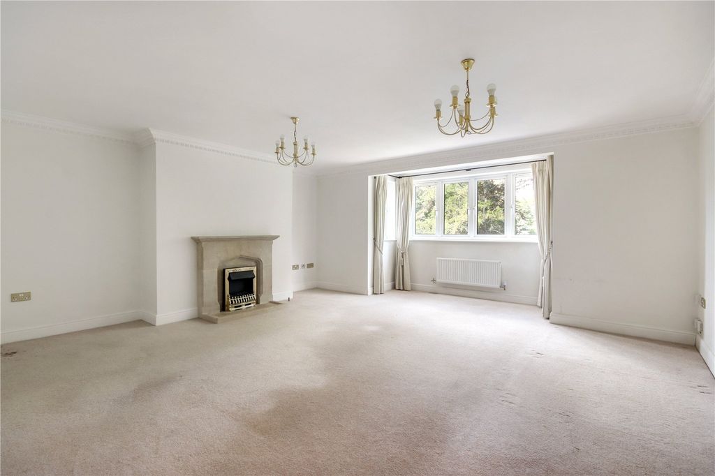Property photo 3 of 8 Sirring/Dining Room
