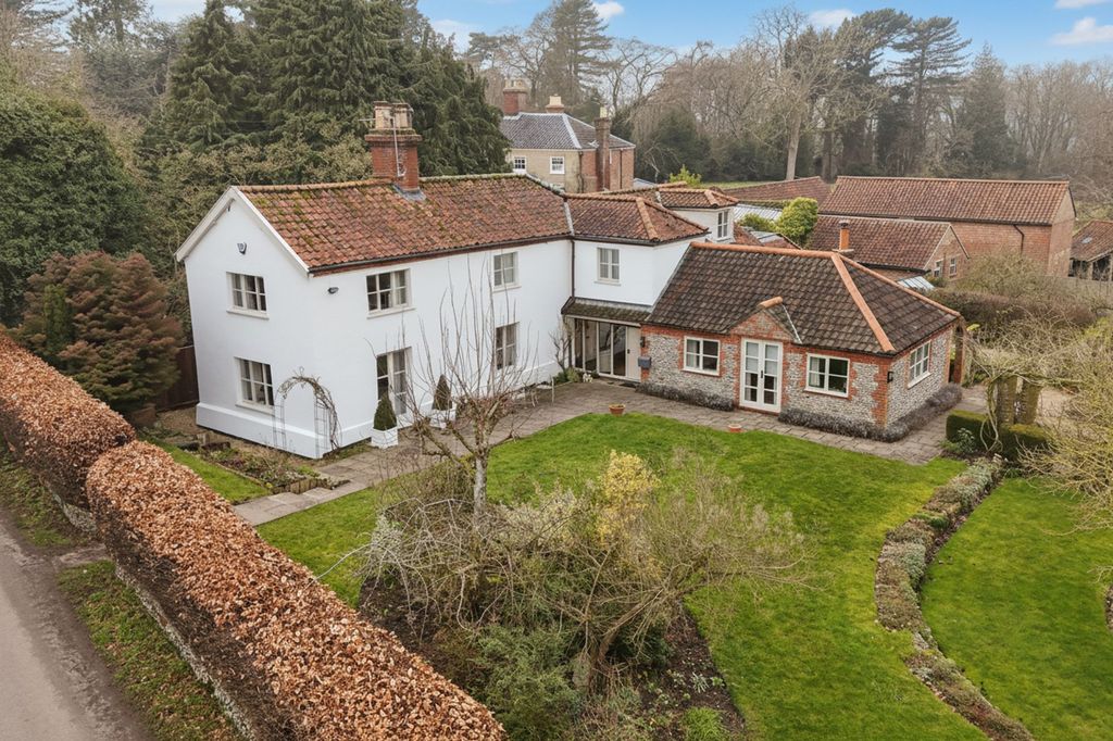 Property photo 1 of 36