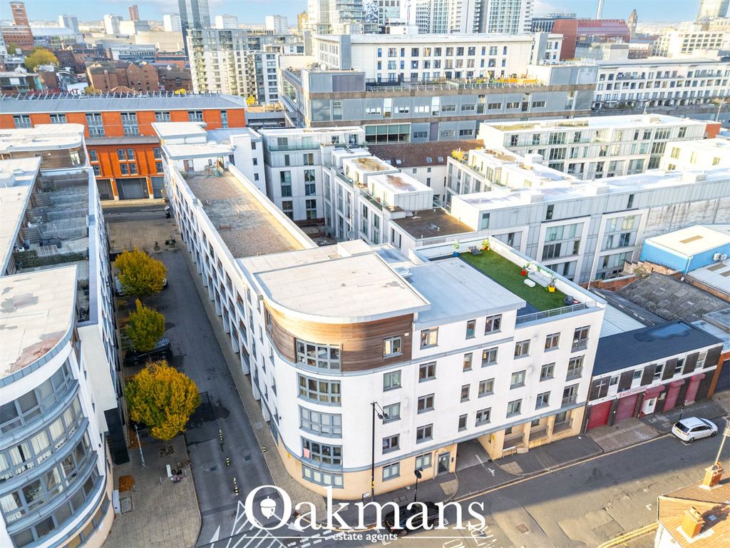 Property photo 2 of 17 Picture No. 25