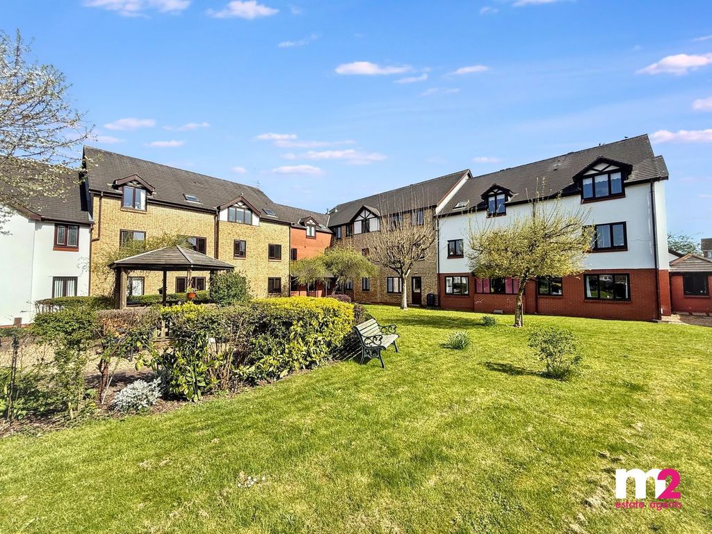 Property photo 1 of 12