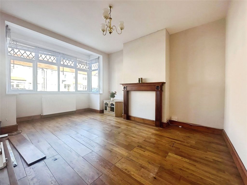 Property photo 3 of 19 Reception Room
