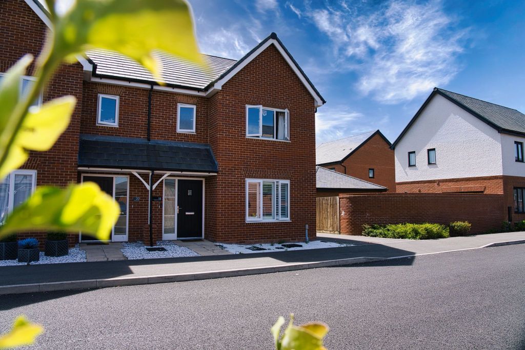 Property photo 1 of 15 C2558A05-0d65-4Dde-9Aa2-E8E901989Bd0