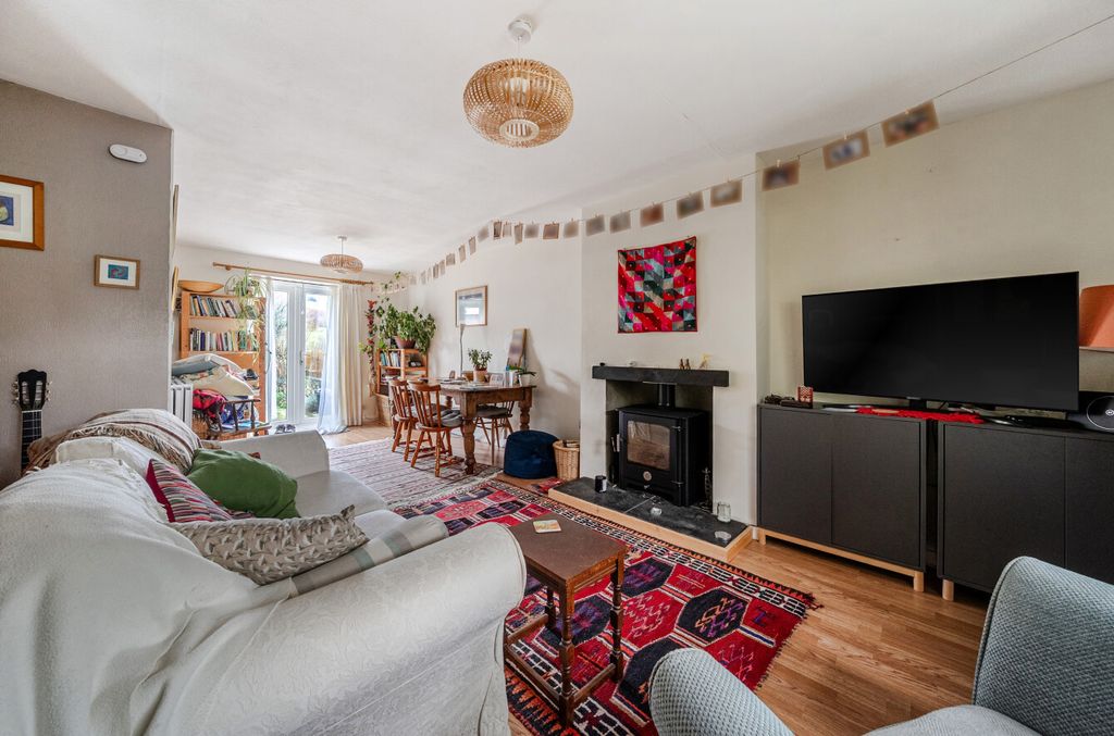 Property photo 2 of 20 1411012-8-698A51c...