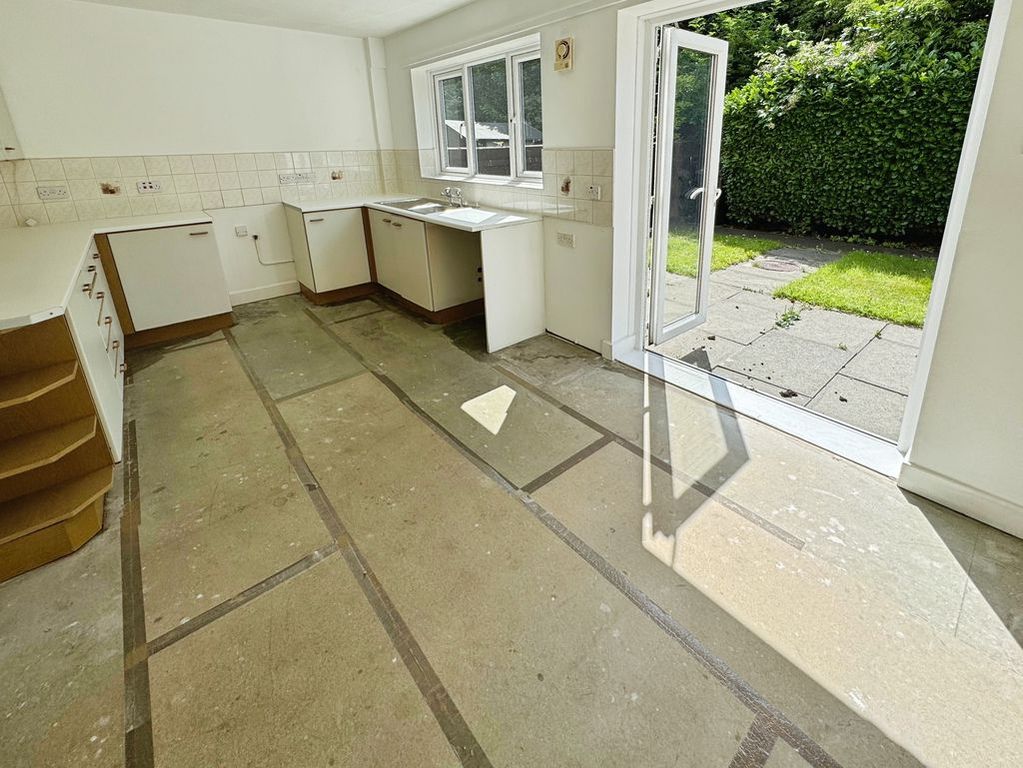Property photo 3 of 11 Photo 7