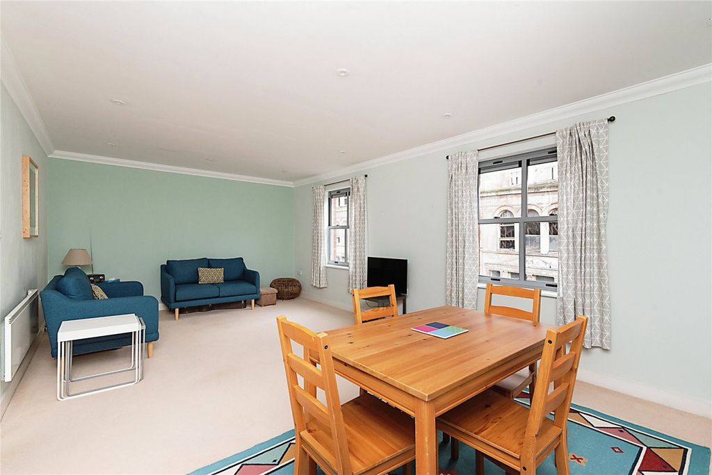 Property photo 3 of 15 Living/Dining Area