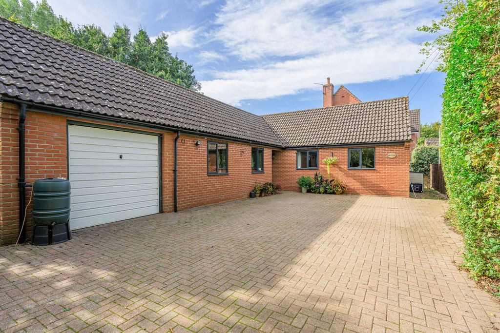 Property photo 1 of 21