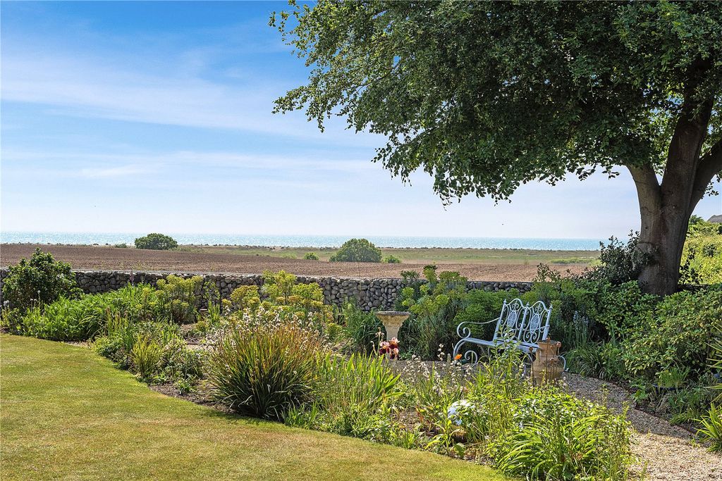 Property photo 3 of 46 Sea View