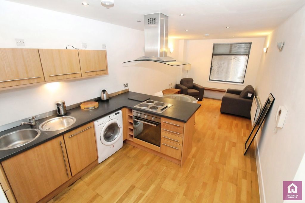 Property photo 3 of 12 Pbox-Img.Jpg