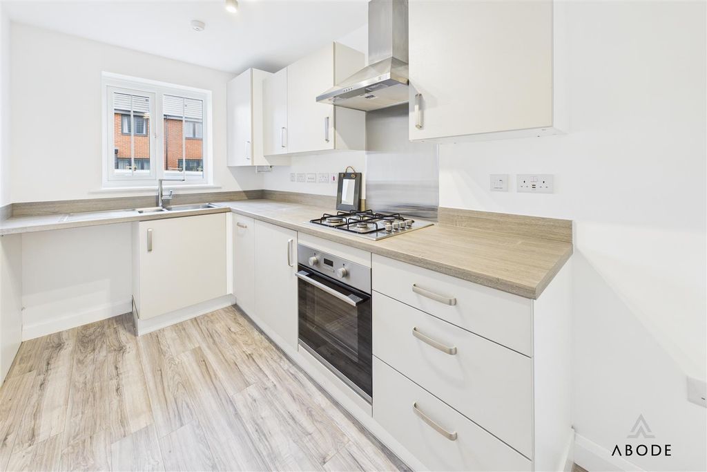 Property photo 2 of 11 Cam02544G0-Pr0319-Still003.Jpg