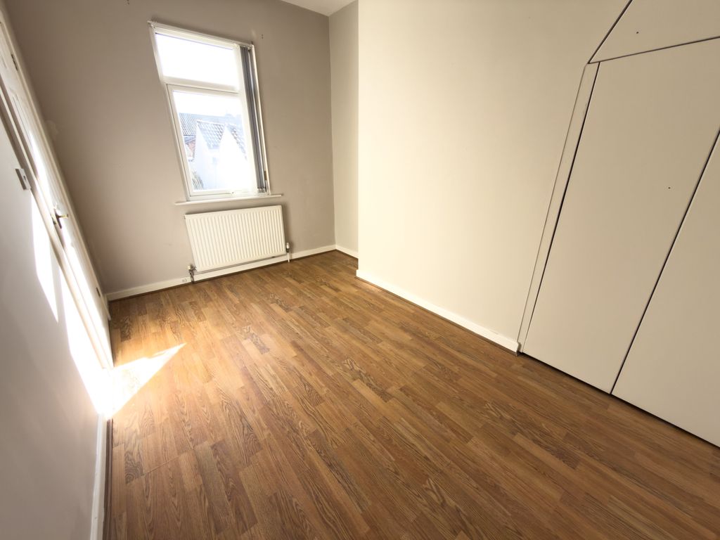 Property photo 3 of 7 3-Img_3139