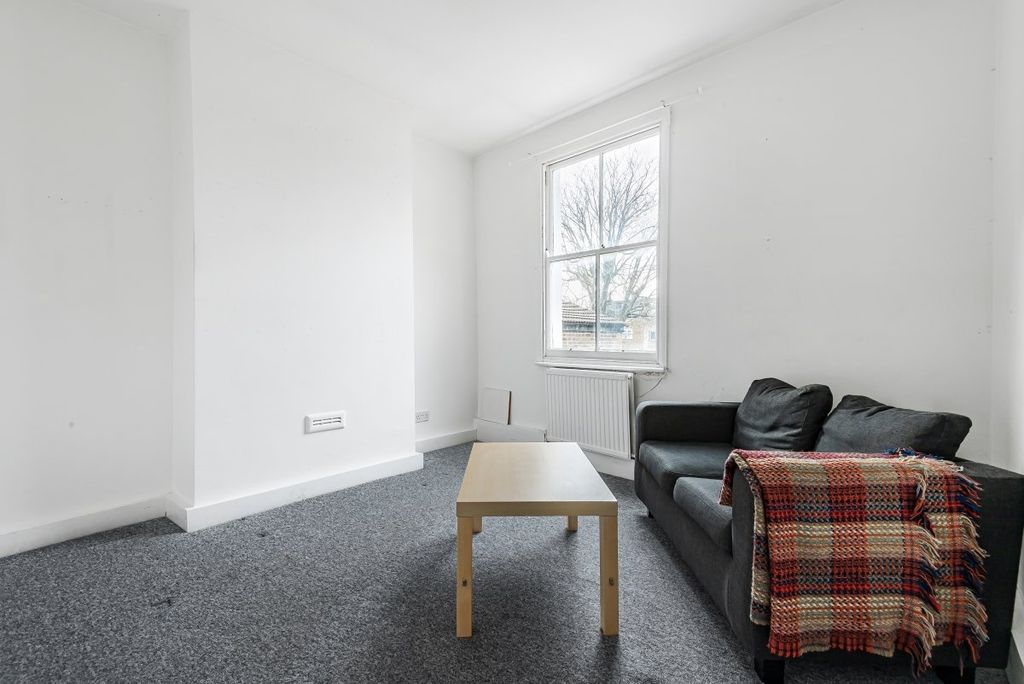 Property photo 2 of 9 817191 (2)