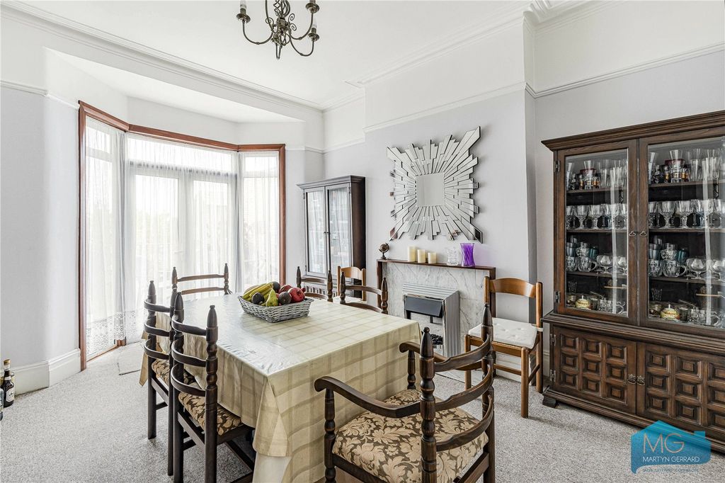 Property photo 3 of 20 Picture No. 27