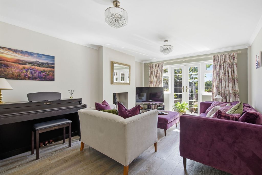 Property photo 3 of 13