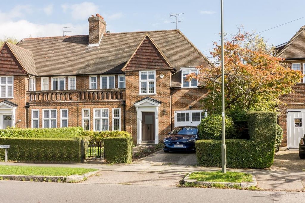 Property photo 1 of 19