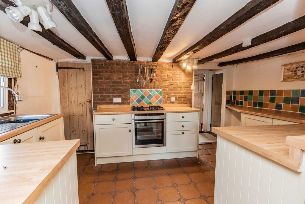 Property photo 2 of 14