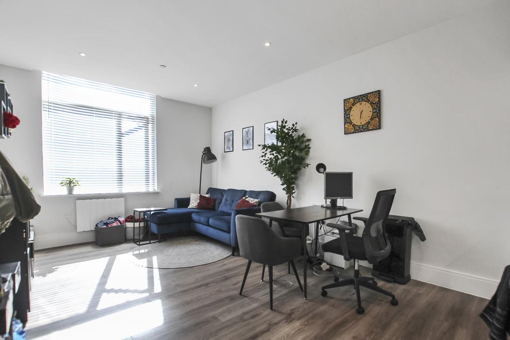 Property photo 2 of 9 Living Room