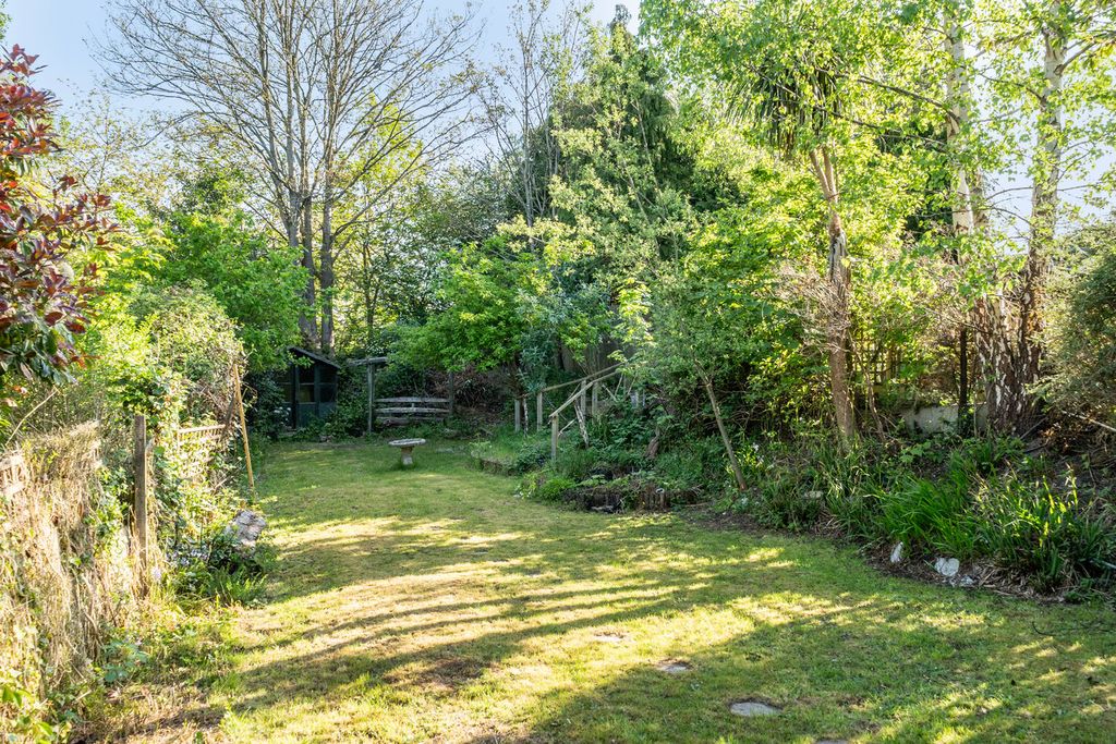 Property photo 3 of 24