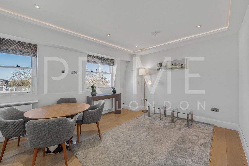 Property photo 3 of 10 Reception1 (20).Jpg