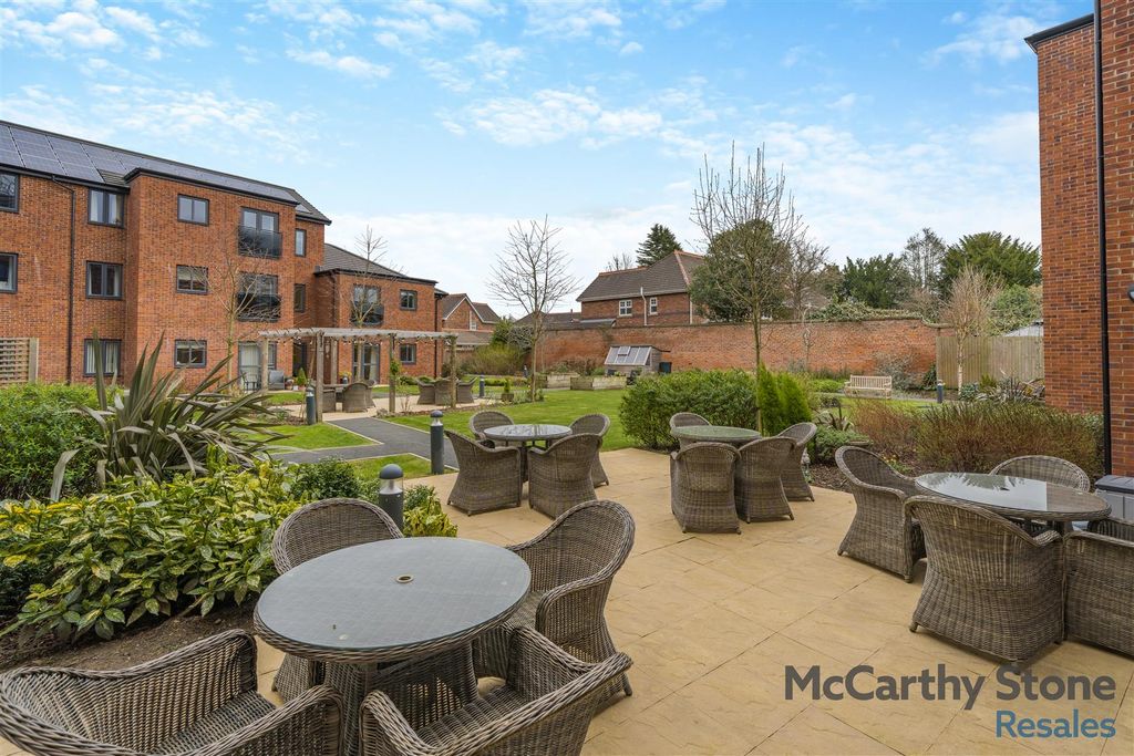 Additional image 11 of 1 bed flat for saleBurlington Gardens, Leyland PR25