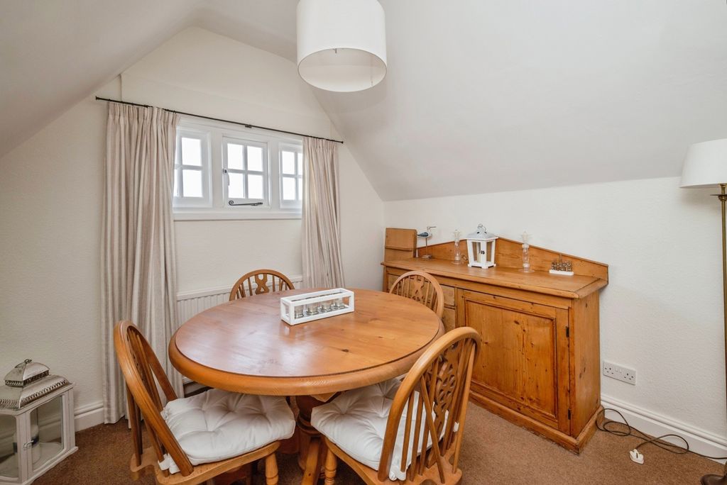 Property photo 3 of 12 Pbox-Img.Jpg