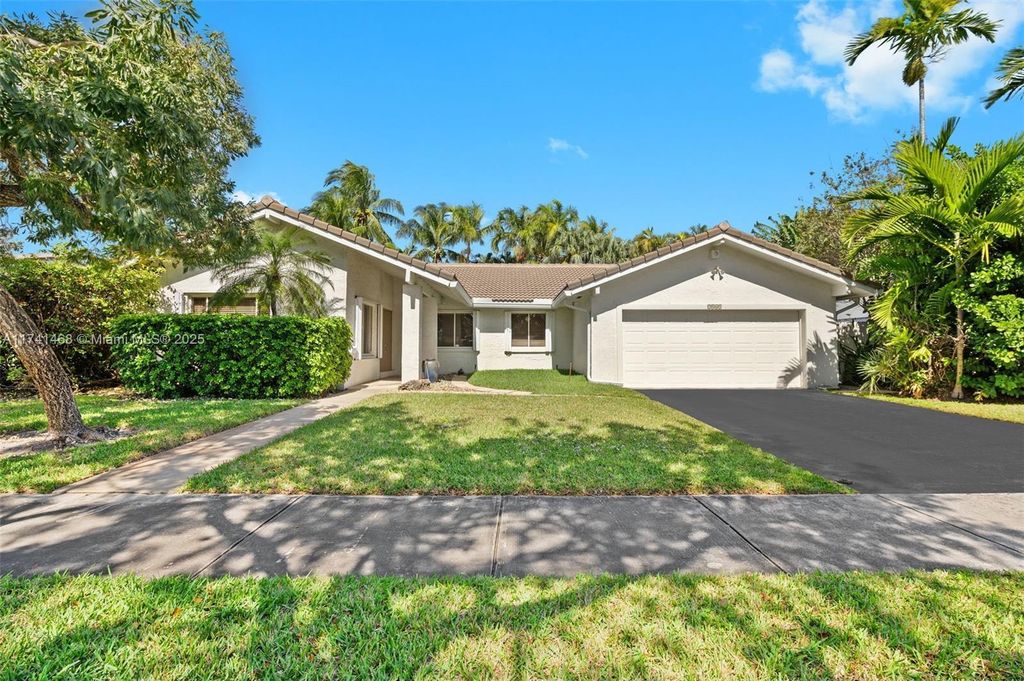 Property photo 1 of 25