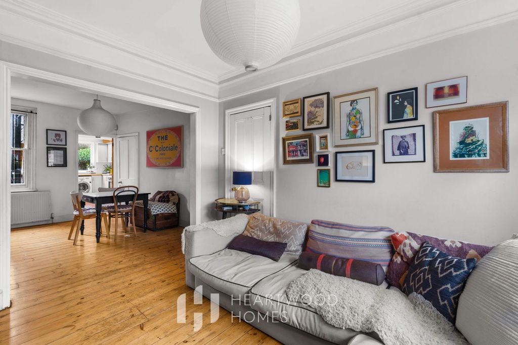 Property photo 3 of 20