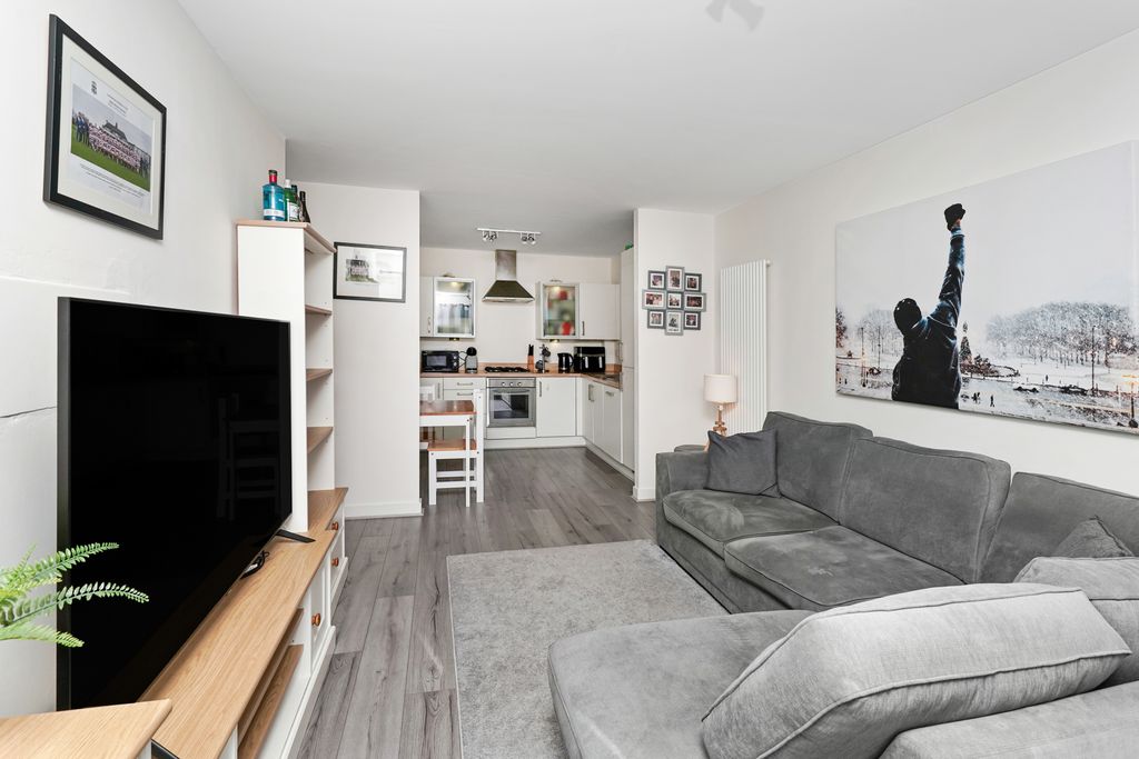 Property photo 3 of 17 Property Image 5