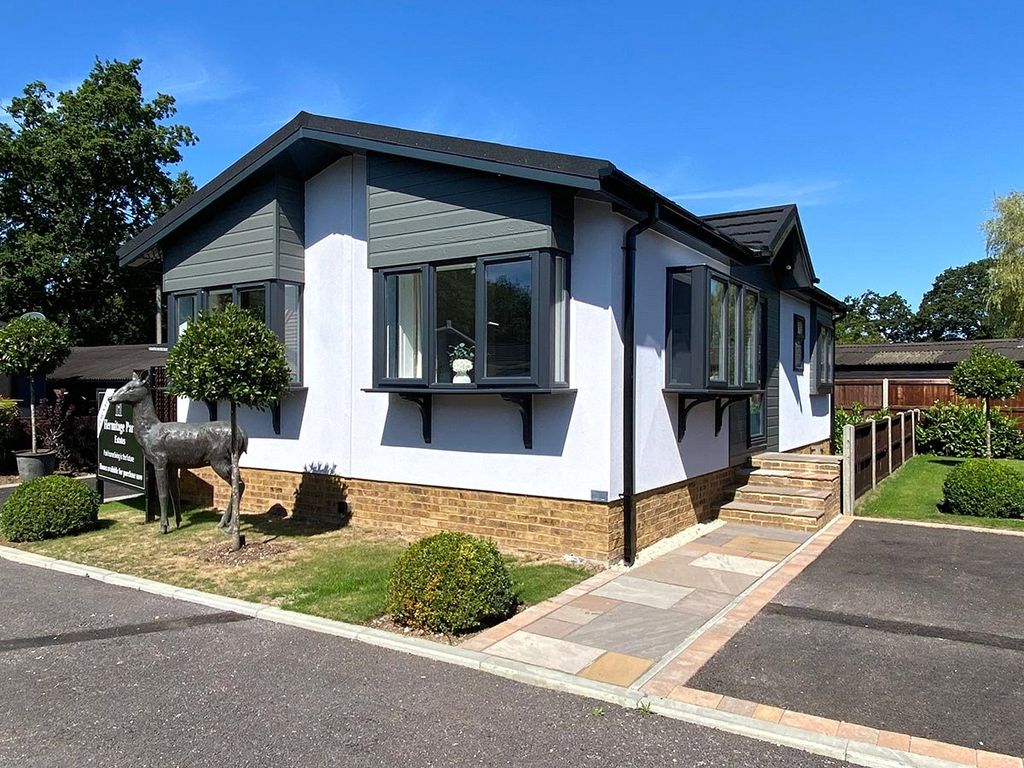 Property photo 2 of 9 Picture No. 11