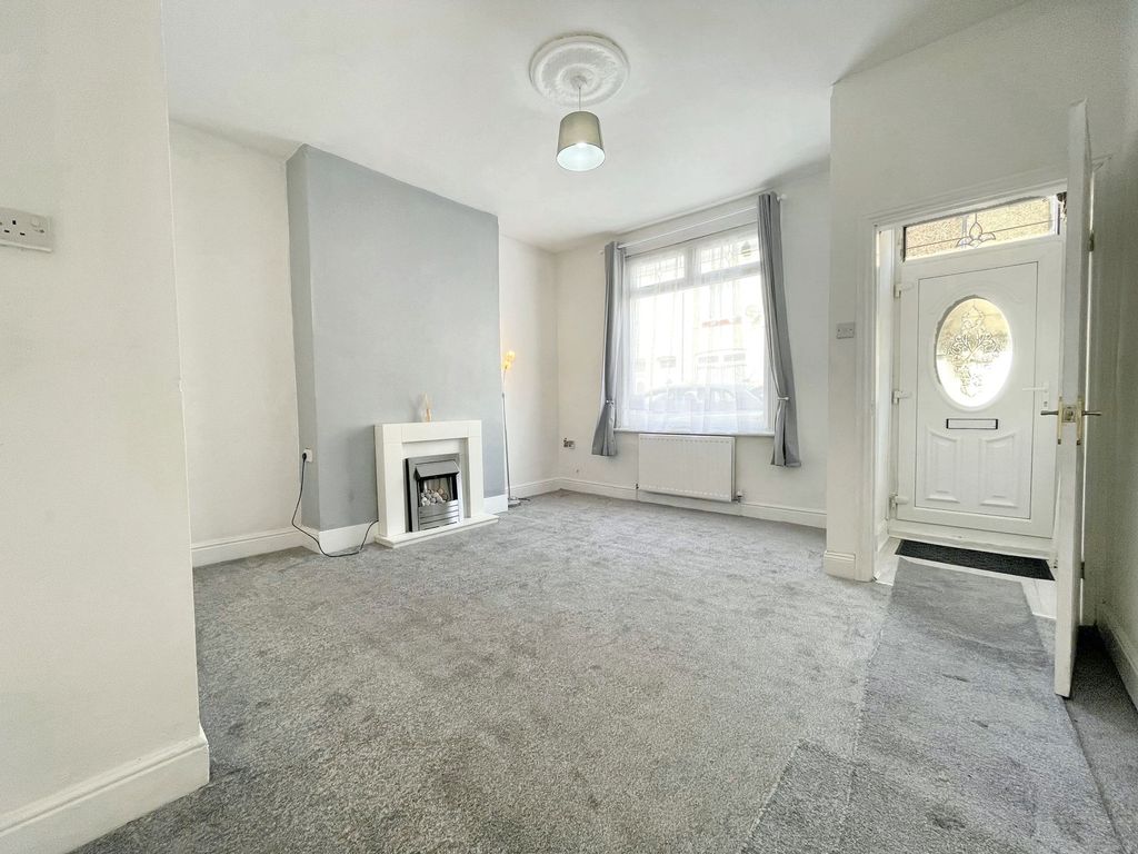 Property photo 3 of 9