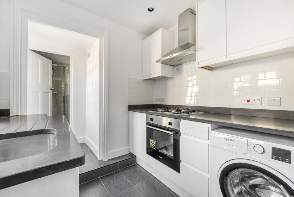 Property photo 2 of 7 1272102 (3)