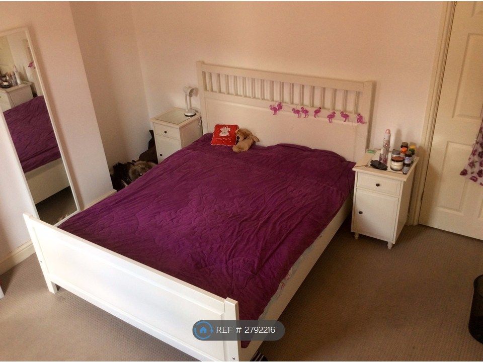 Property photo 2 of 13 Master Bedroom