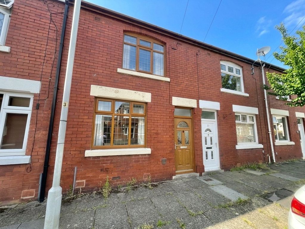 Property photo 1 of 11 Front