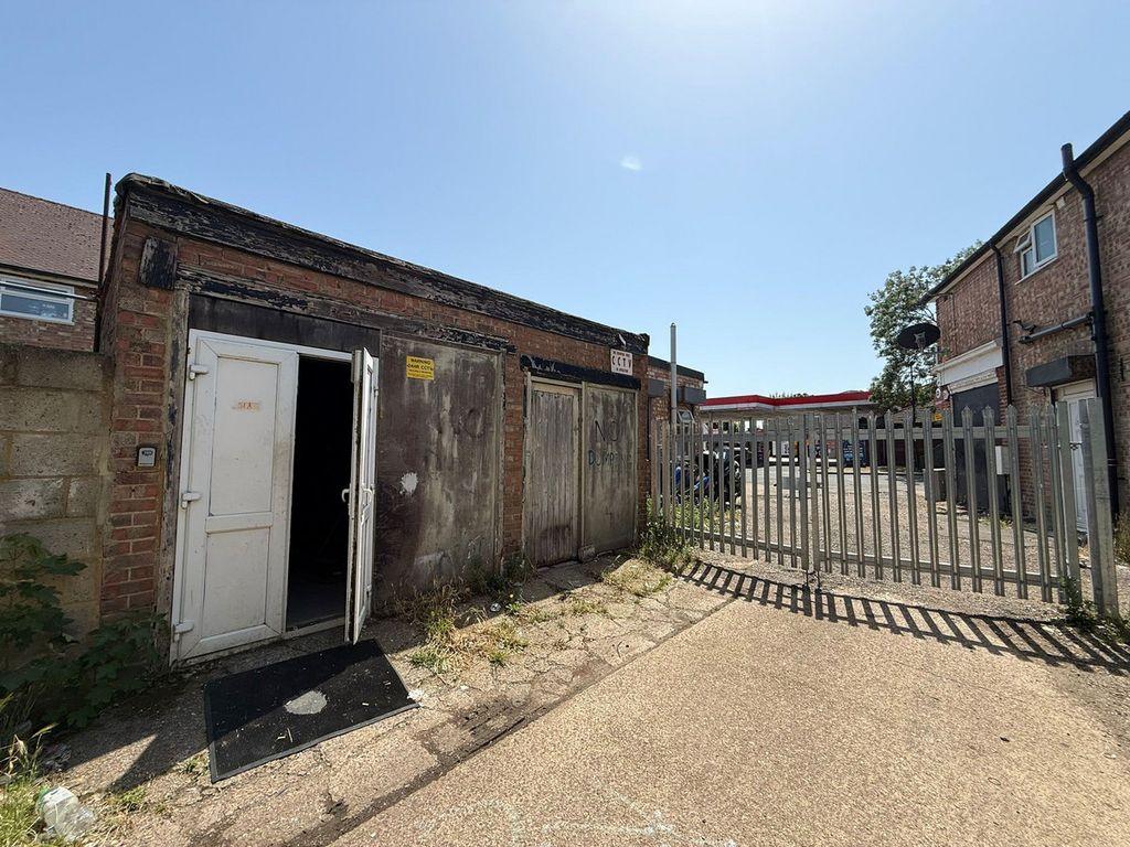 Property photo 2 of 2