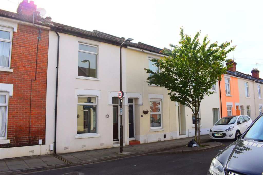 Property photo 1 of 9