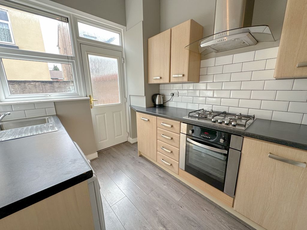 Property photo 3 of 11 11