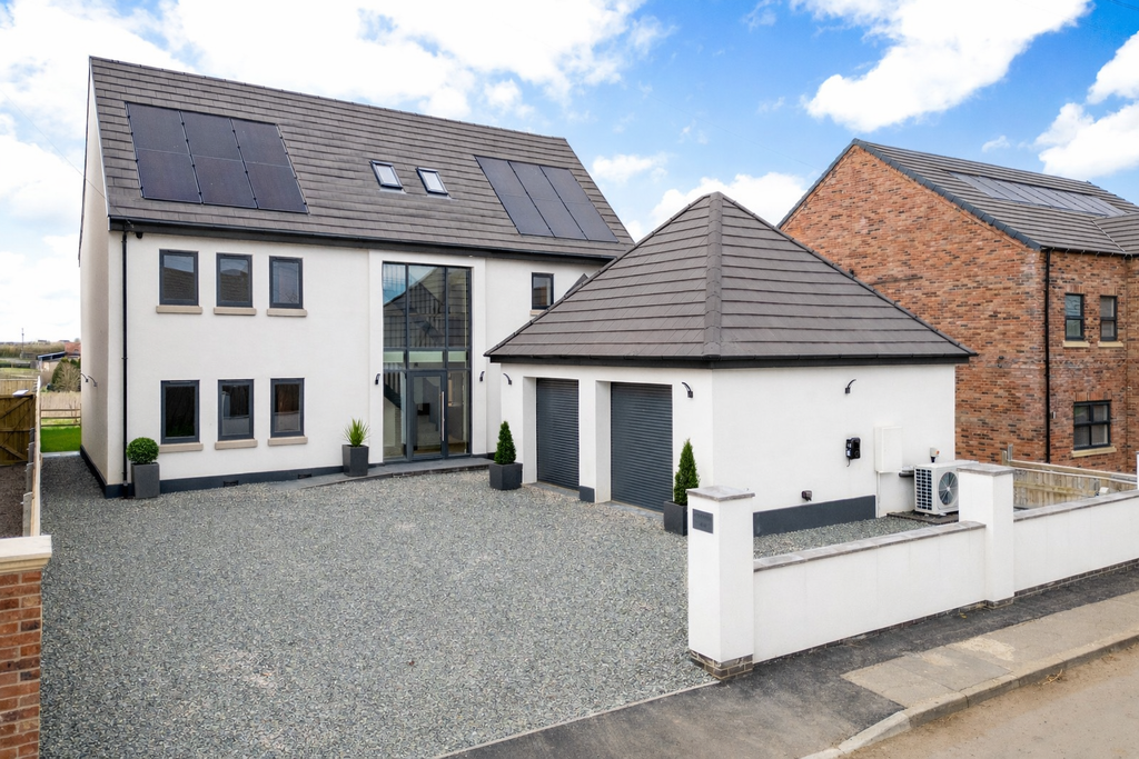 Property photo 1 of 42 D41D3175-4265-447D-A323-820C1B3A8924