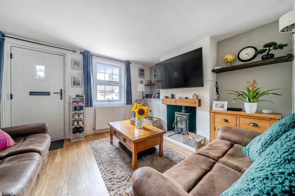 Property photo 3 of 15 1358871-4-68d6A72Befb11.Jpg