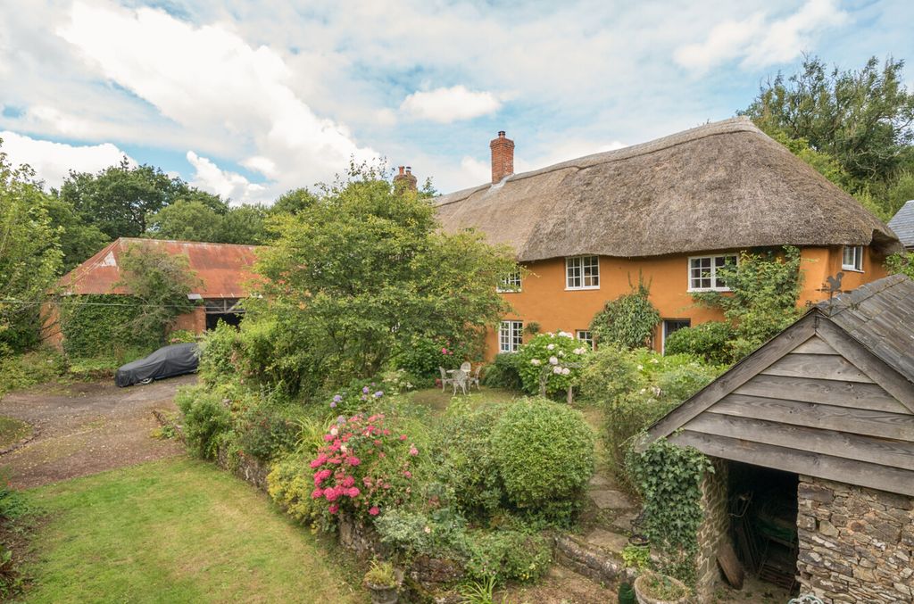 Property photo 1 of 32 Front Of House