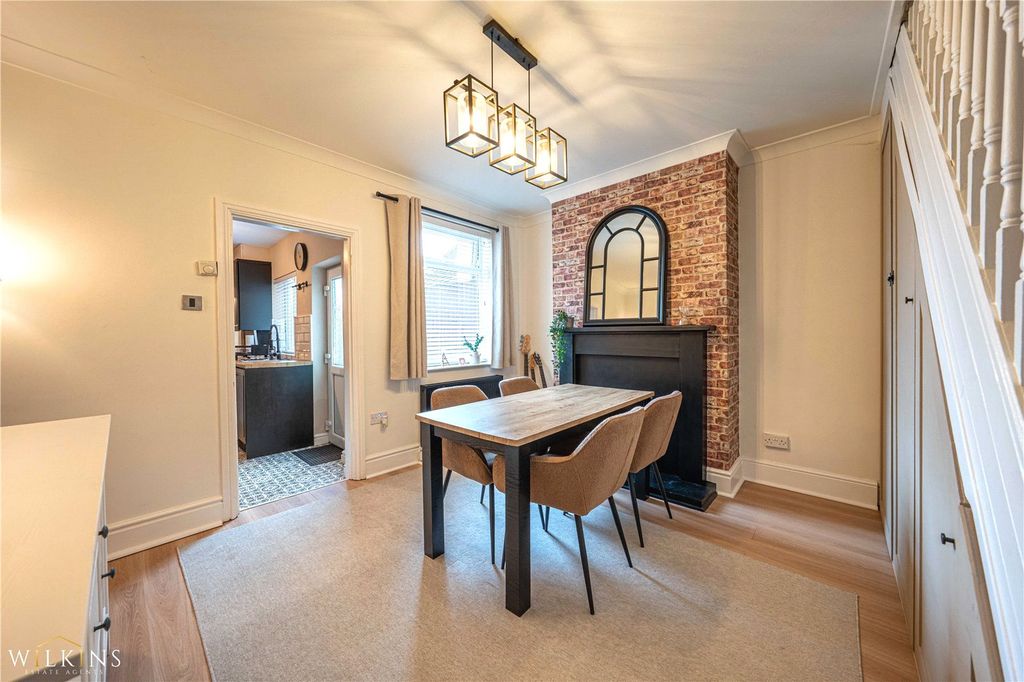 Property photo 3 of 25 Picture No. 11