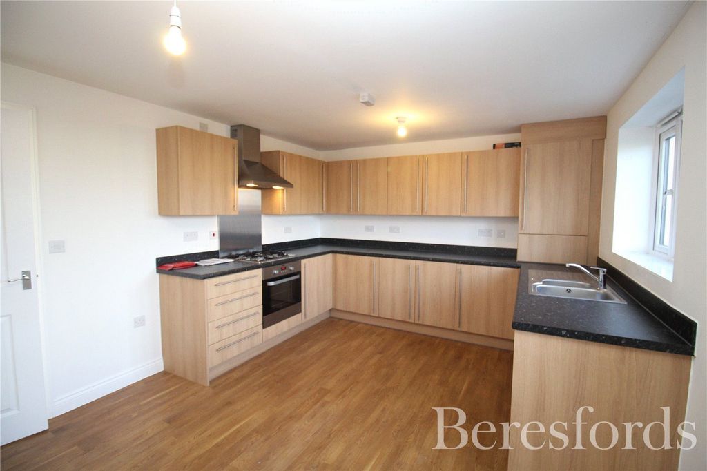 Property photo 3 of 14 Picture 3