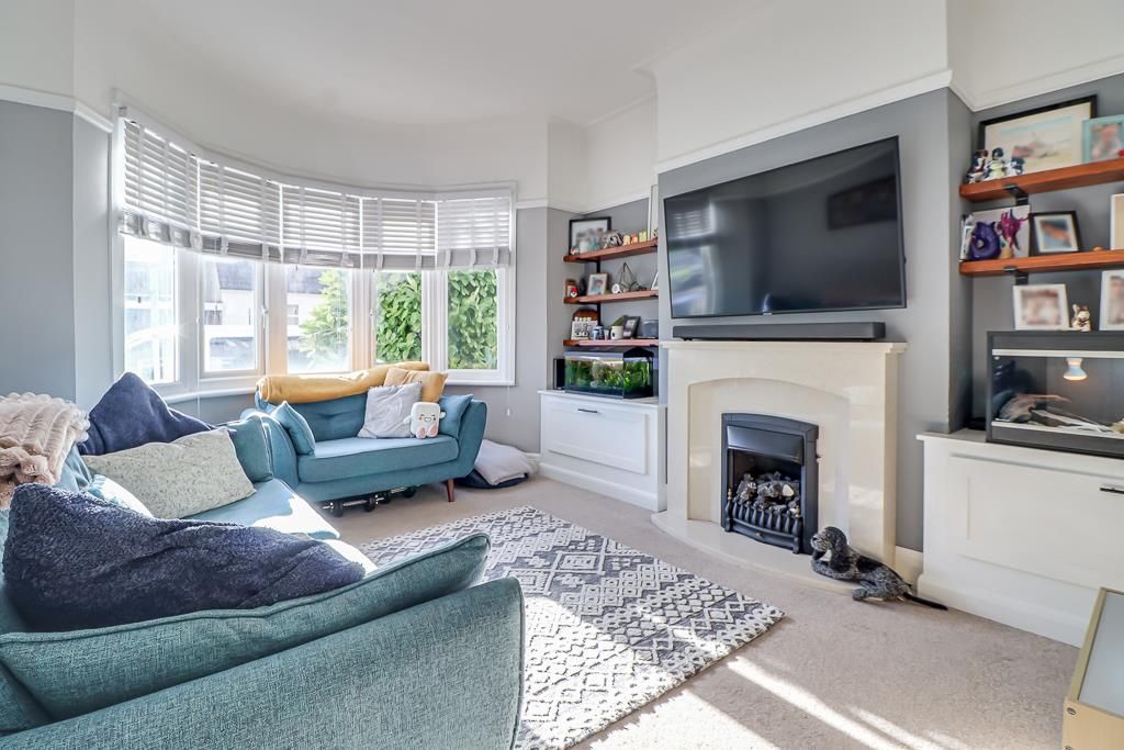 Property photo 2 of 25 Lounge