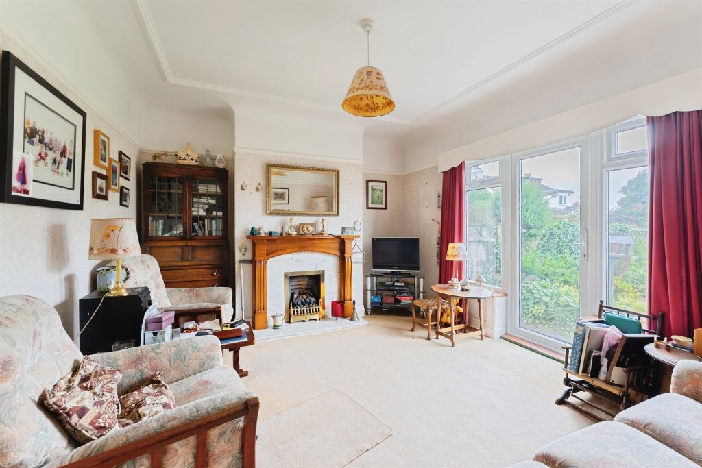 Property photo 3 of 17