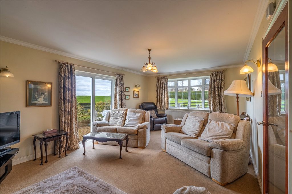 Property photo 3 of 38 Picture No. 43