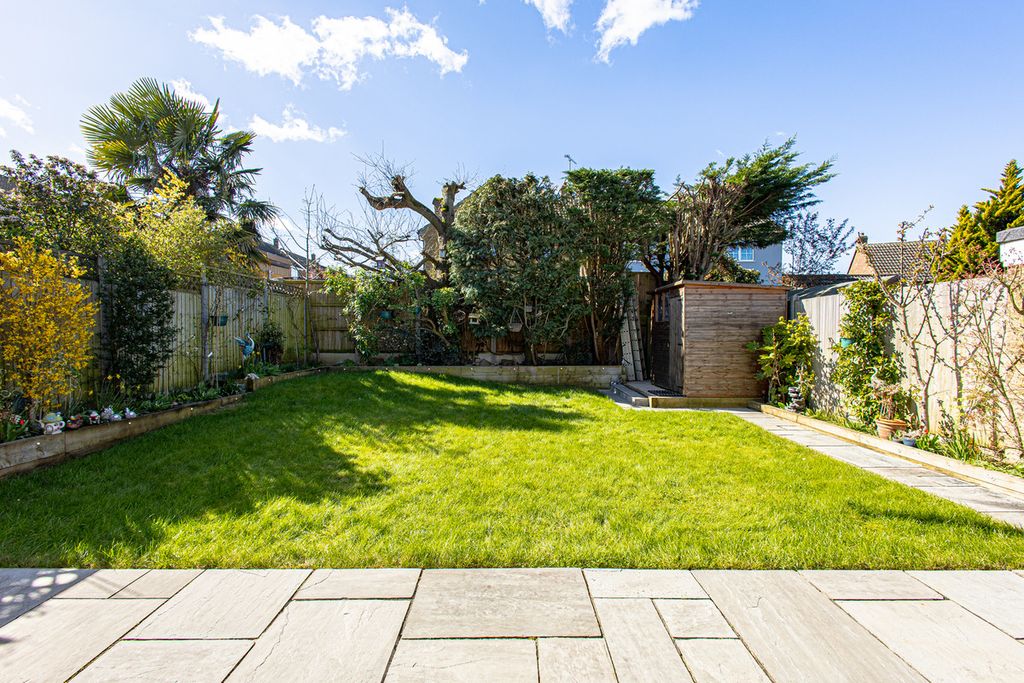 Additional image 36 of 6 bed detached house for saleChestwood Close, Billericay CM12