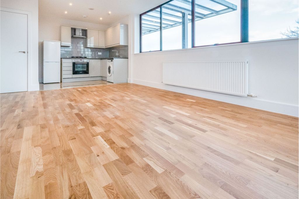 Property photo 1 of 9 1