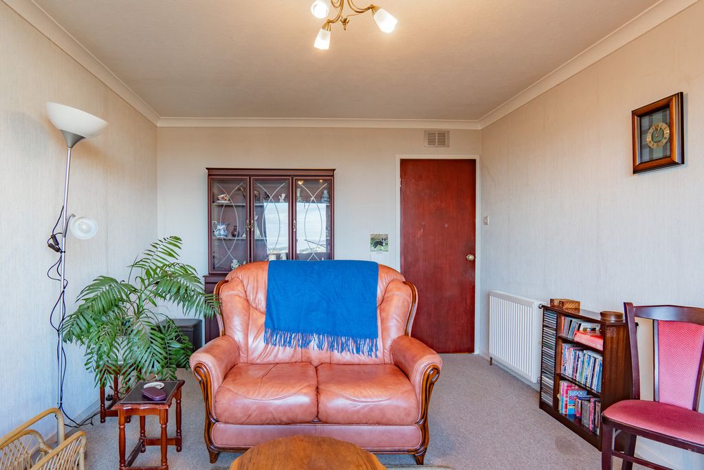 Property photo 3 of 30