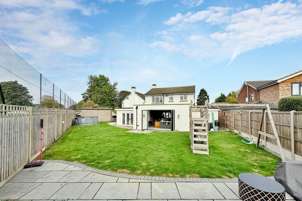 Property photo 3 of 19